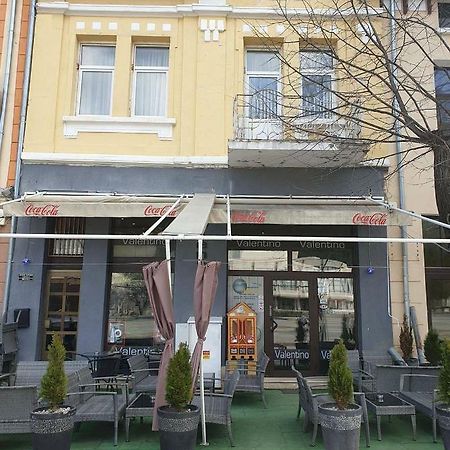 Hotel Валентино à Vratsa Extérieur photo