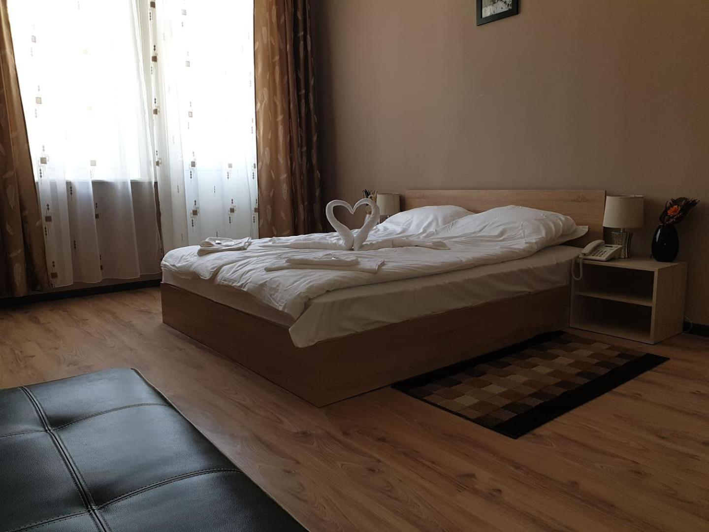 Hotel Валентино à Vratsa Extérieur photo