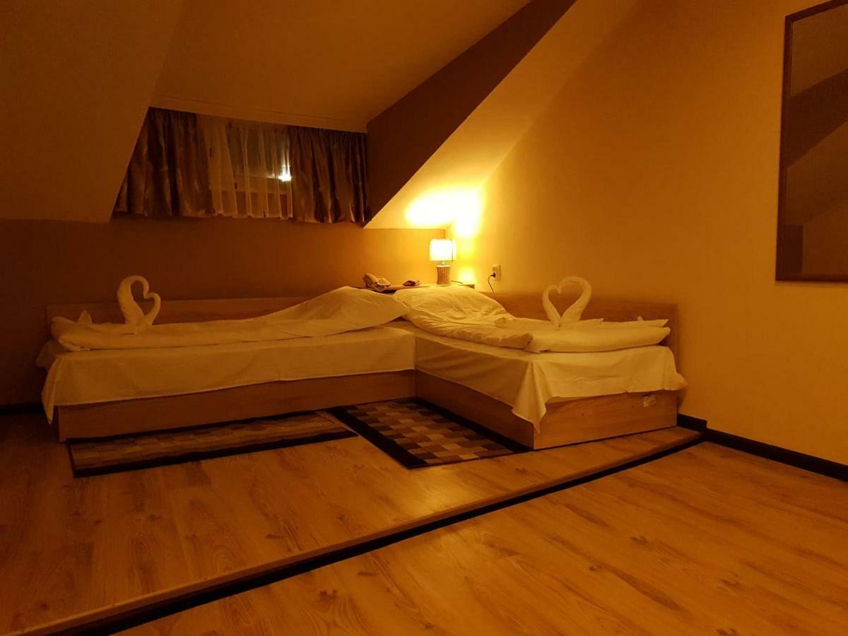 Hotel Валентино à Vratsa Extérieur photo