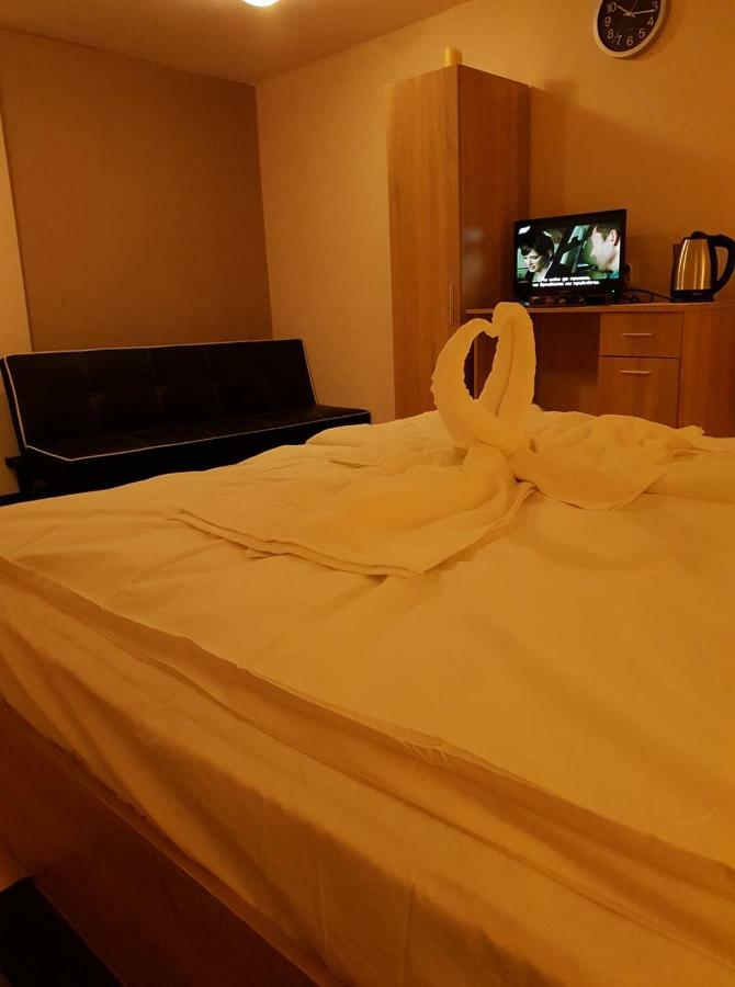 Hotel Валентино à Vratsa Extérieur photo