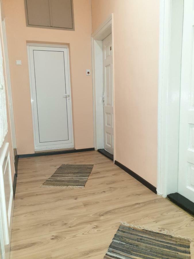 Hotel Валентино à Vratsa Extérieur photo